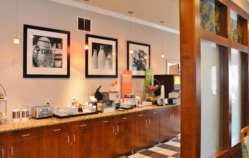 Hampton Inn Гранд Джанкшен Экстерьер фото